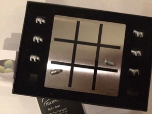 Spiel mit Spielfiguren Bulle und Bär, Philippi